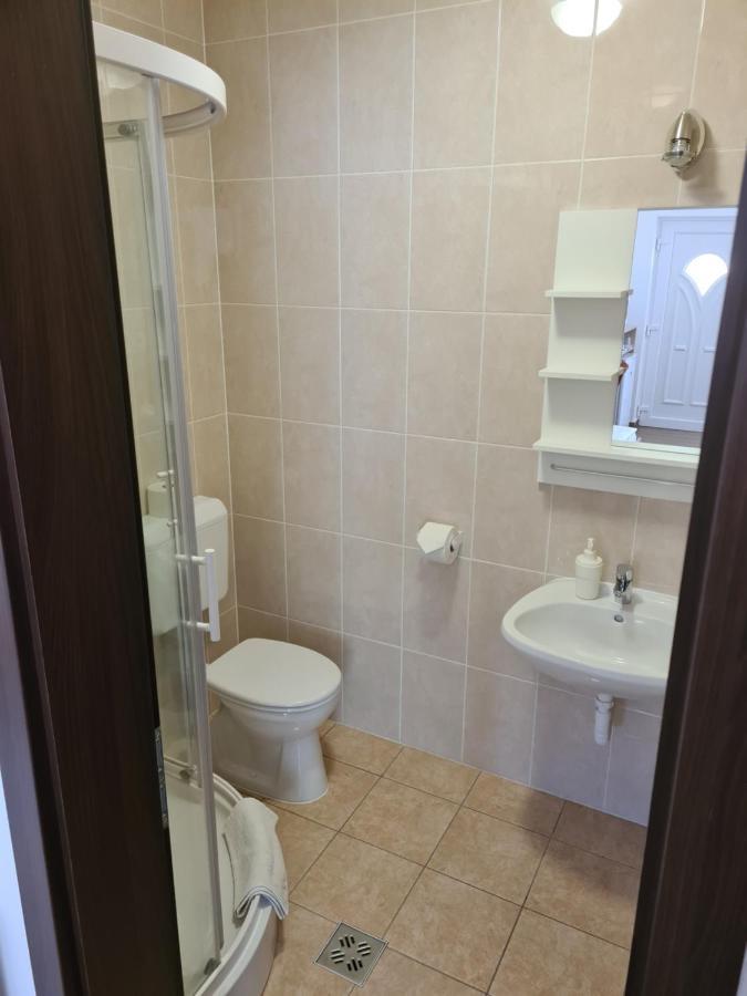 Táncsics Vendégház Siófok Habitación foto